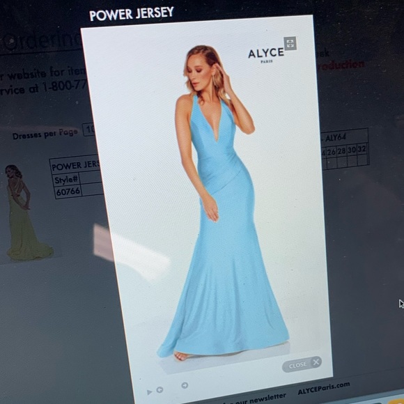 Prom dress or Blue long dress for special events - Picture 2 of 3